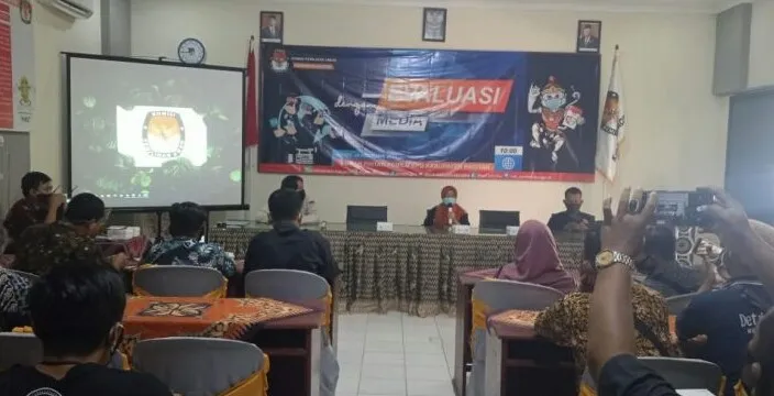 KPU Evaluasi Tahapan Pilbup Pacitan Dengan Media
