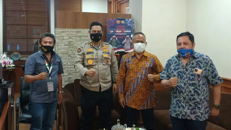 PWI Sambangi Kadiv Humas, Polri Bakal Siapkan Rompi Wartawan Liput Demo