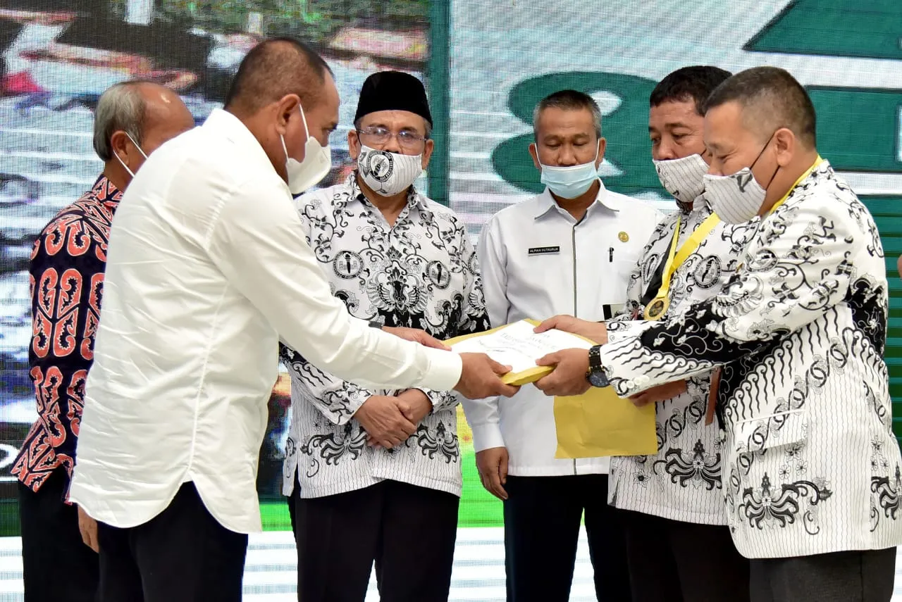 Edy Rahmayadi :  Guru Jangan  Mudah Menyerah
