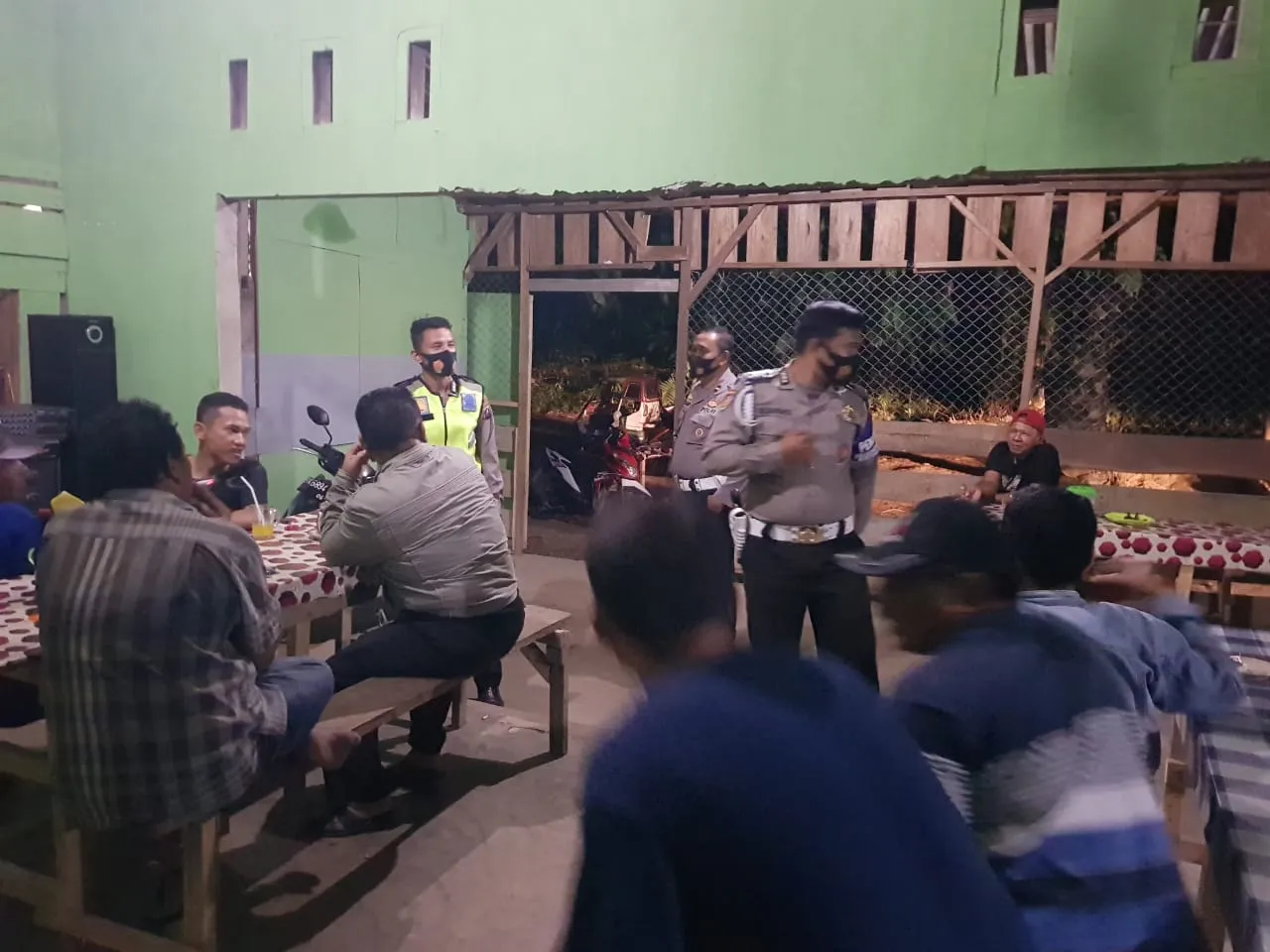 Razia Polisi Di Tempat Hiburan Malam