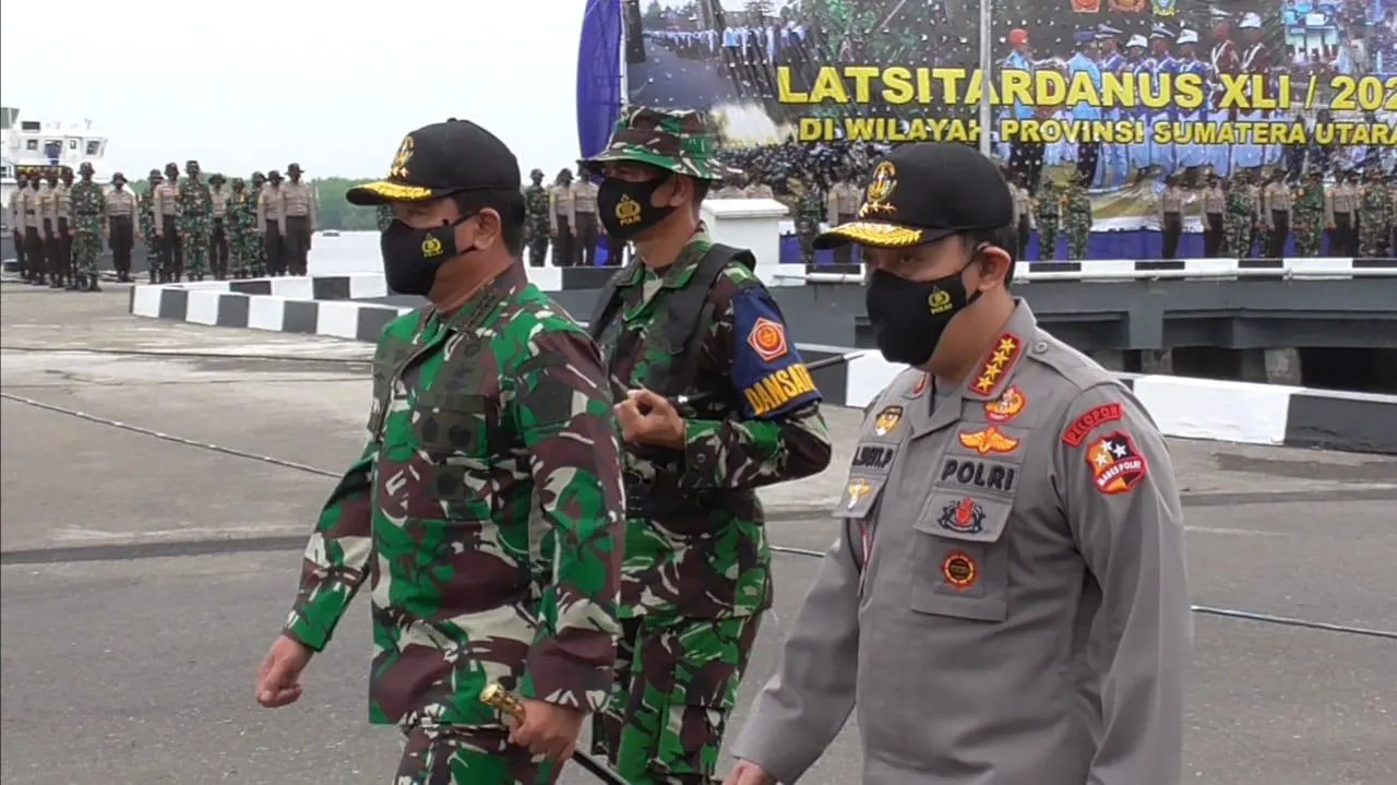 Panglima TNI Minta Para Taruna Mantapkan Kemanunggalan TNI - Polri Dengan Masyarakat Sumut 