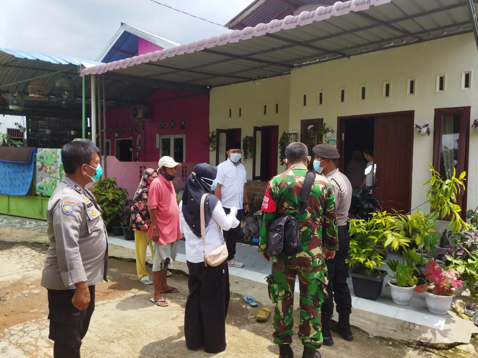 Babinpotdirga Lanud Soewondo Terjun ke Masyarakat Lakukan 3T