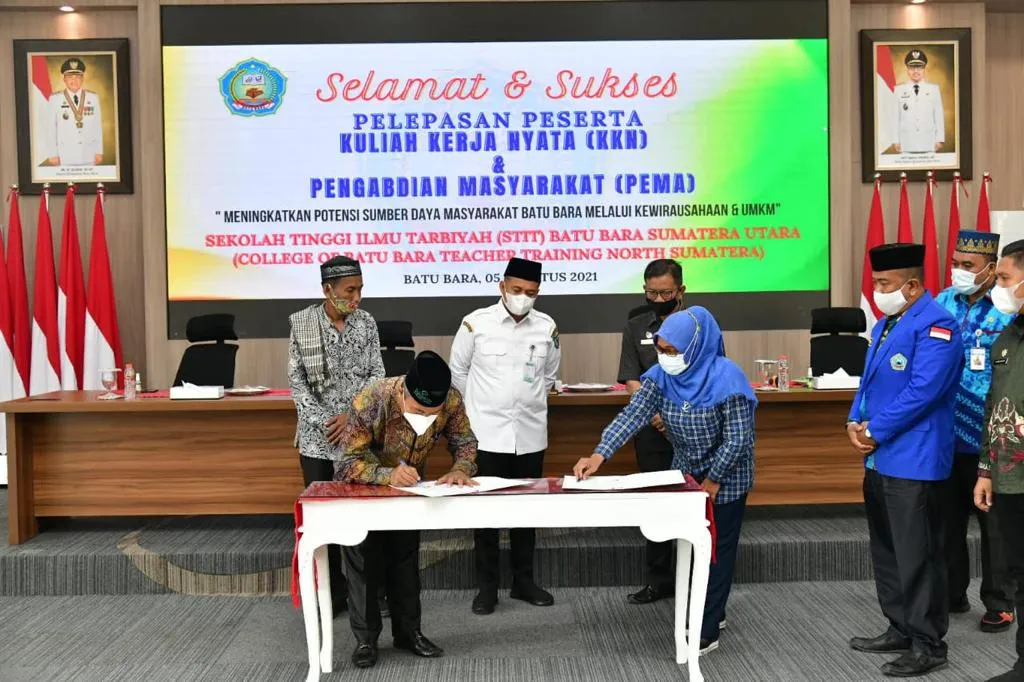 Bupati Zahir Lepas 100 Mahasiswa KKN STIT Batu Bara
