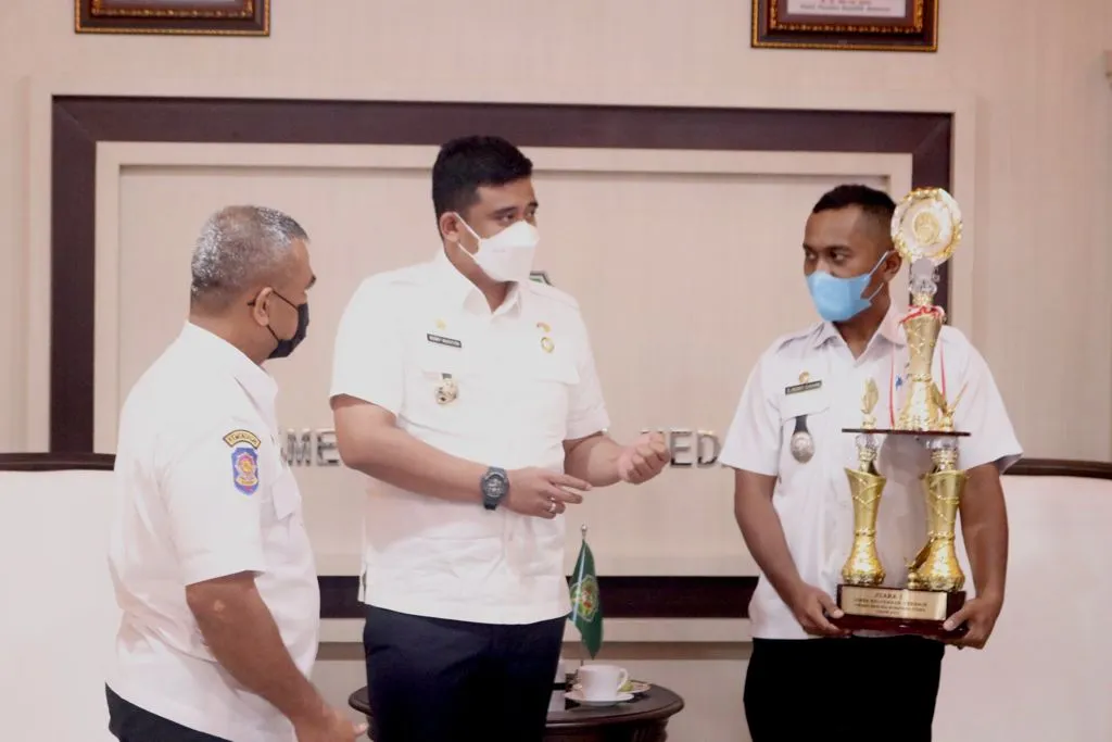 Kelurahan Besar Medan Labuhan Juara I Lomba Kelurahan/Desa se-Sumut