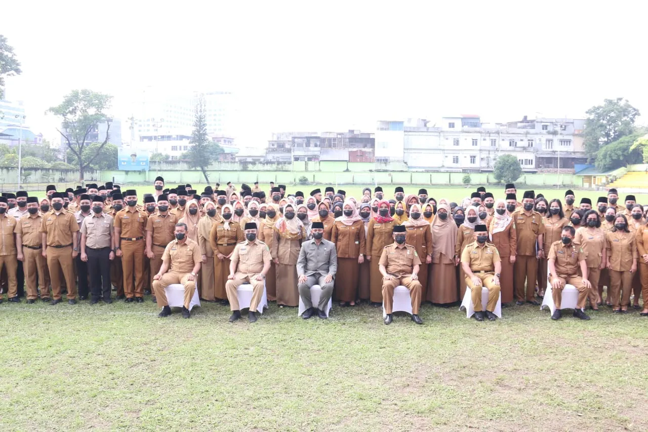 202 Pejabat Pengawas Pemko Medan Dilantik