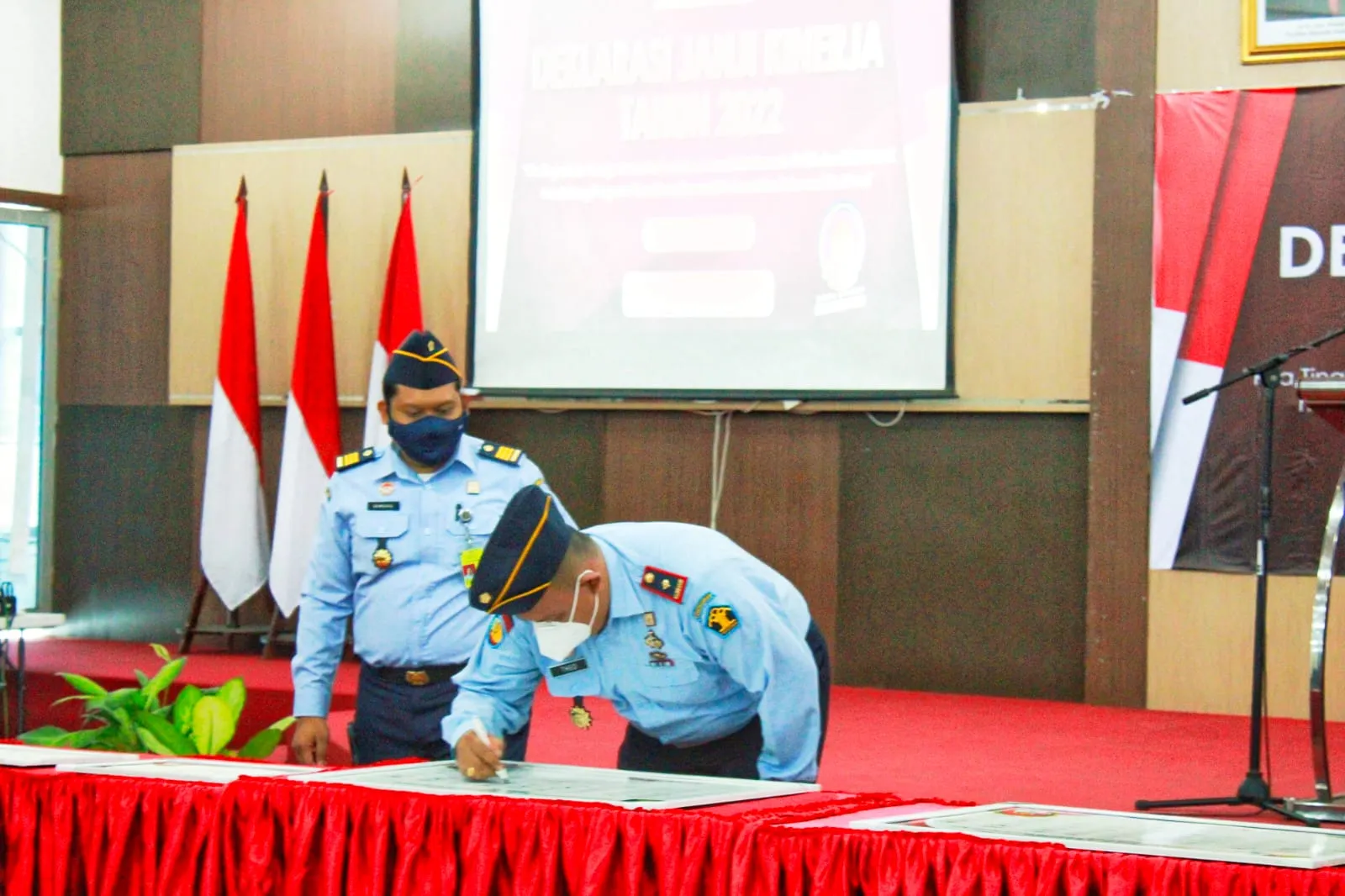 Karutan I Medan Theo Adrianus Tandatangani Deklarasi Janji Kinerja 2022 dan Pencanangan Pembangunan ZI