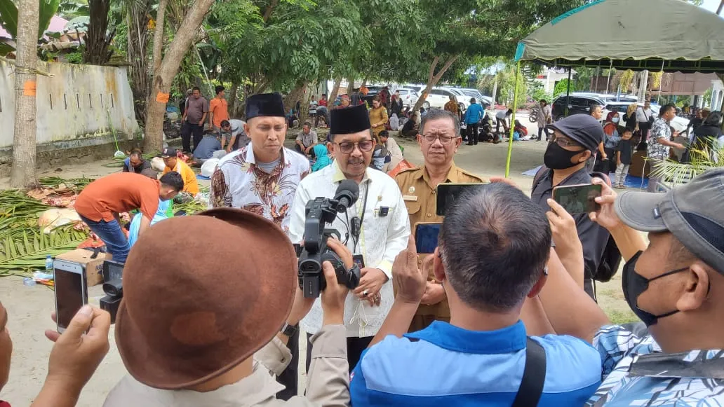 Rayakan Idul Adha, Disdik Batu Bara Sembelih 16 Ekor Sapi
