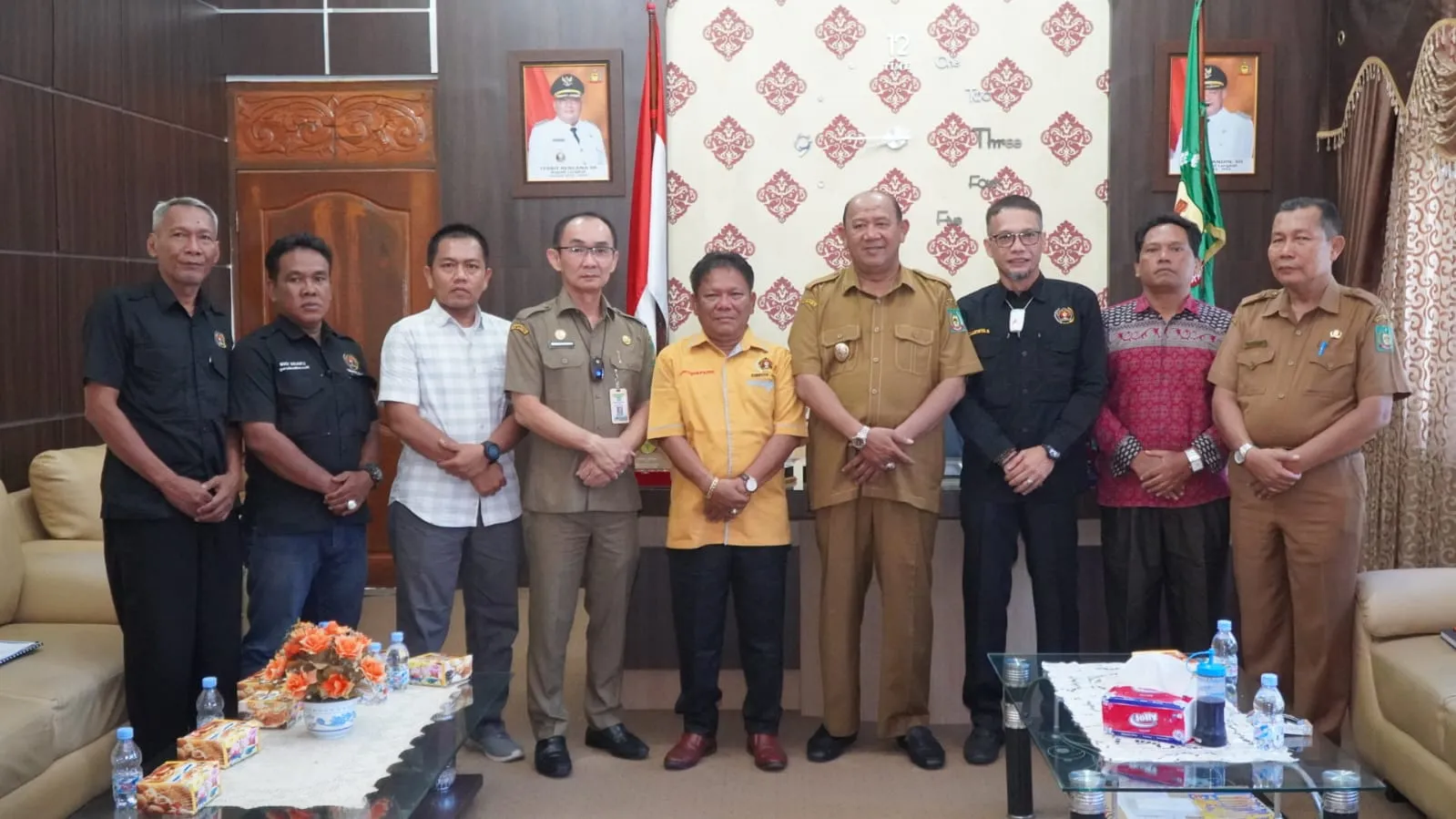Pemkab Langkat Dukung HPN 2023. "PWI Beri Ribuan Karung Beras Kepada Anak Stunting dan Keluarga Pra Sejahtera".