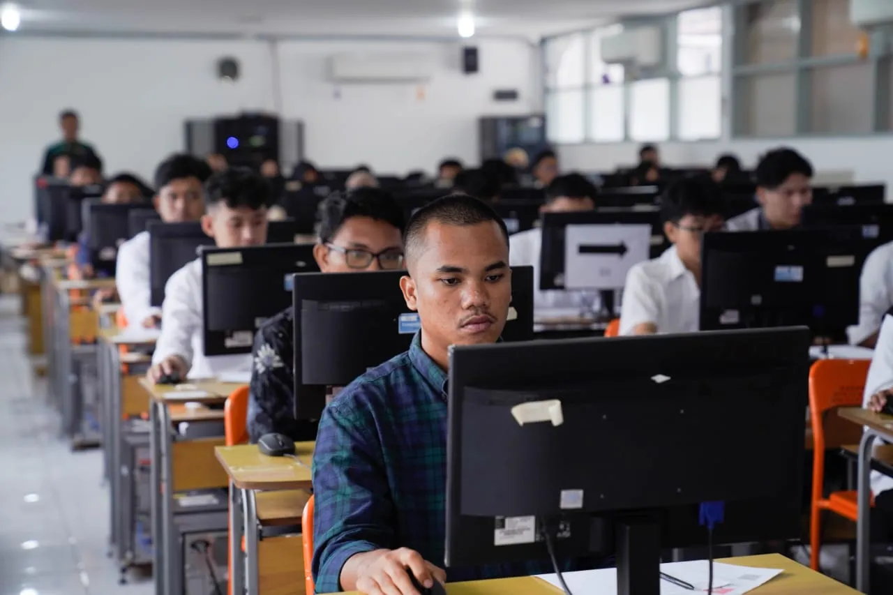 USU Peringkat 4 Pendaftar Terbanyak SMM PTN Barat 2024.