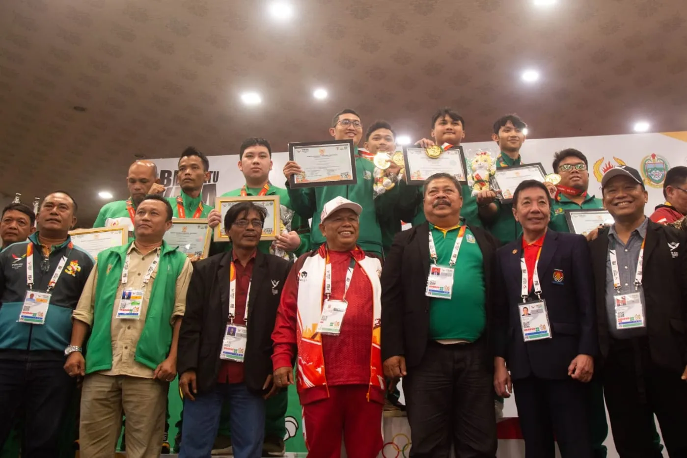 PON XXI, 16 Tahun Menunggu, Tim Catur Cepat Sumut Raih Medali Perak.