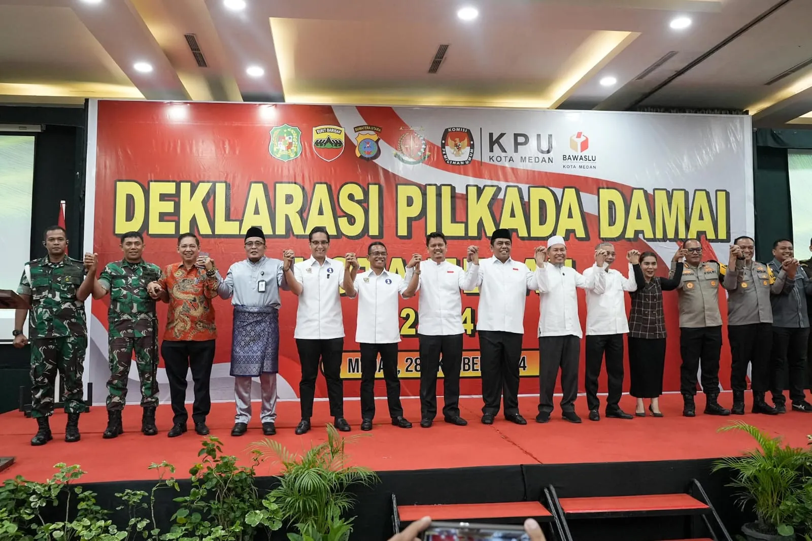 Deklarasikan Pilkada Damai Kota Medan.