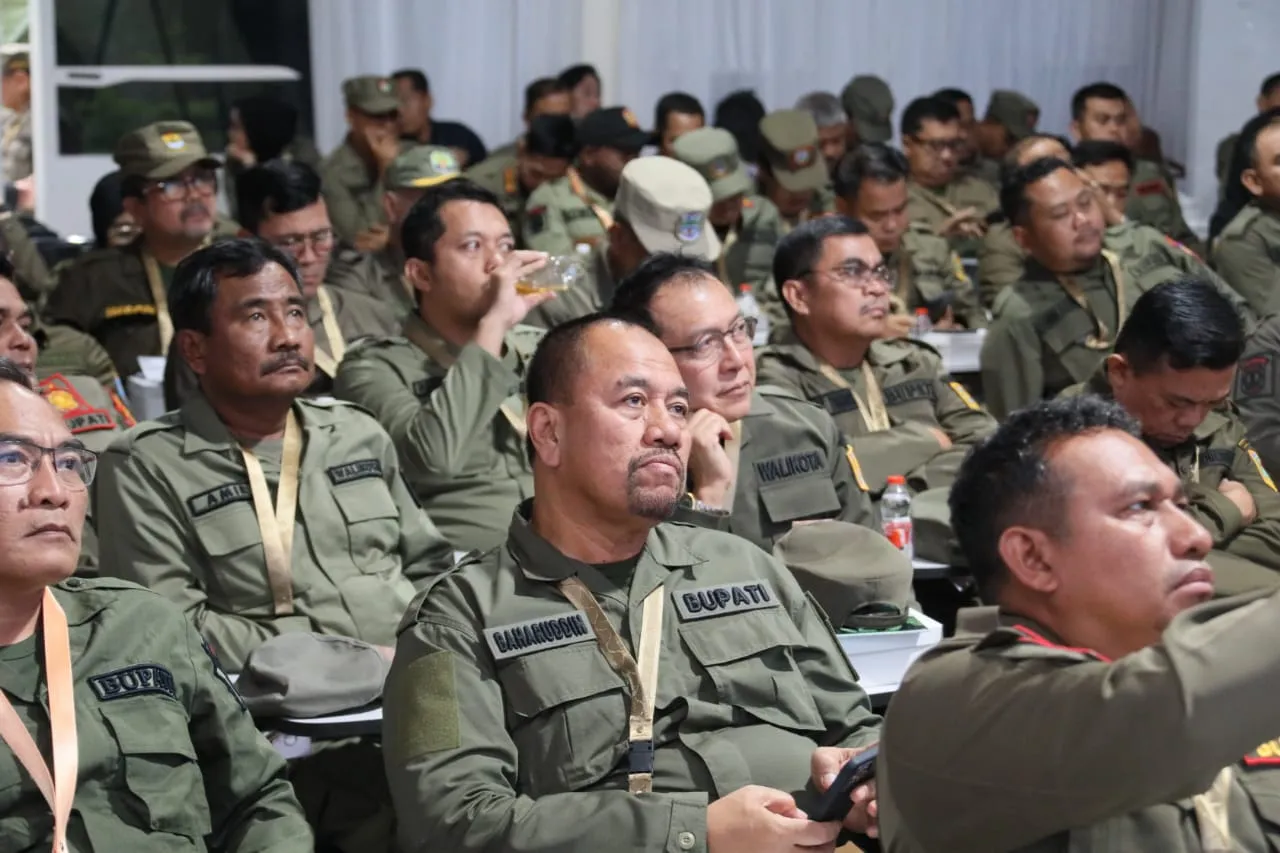 Retret Hari Kedua, Bupati Batu Bara Baharuddin Fokus Bahas Geopolitik &amp; Pertahanan Nasional