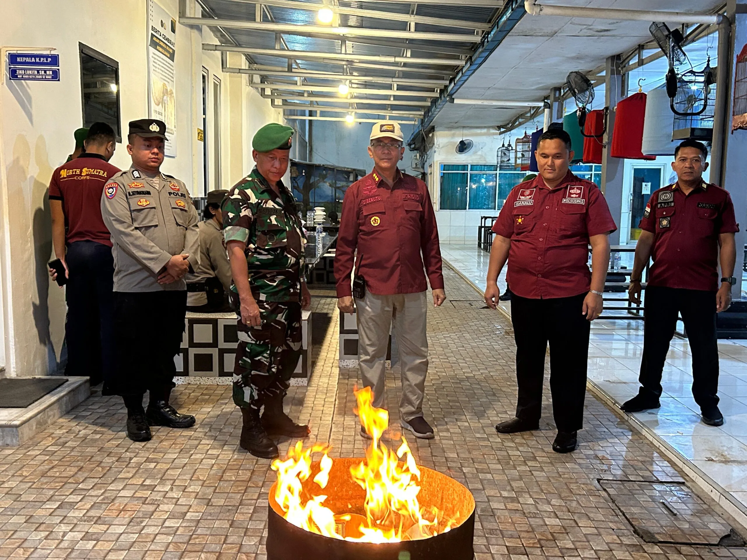 Lapas Labuhan Ruku Gandeng TNI dan Polri Gelar Razia Kamar Hunian
