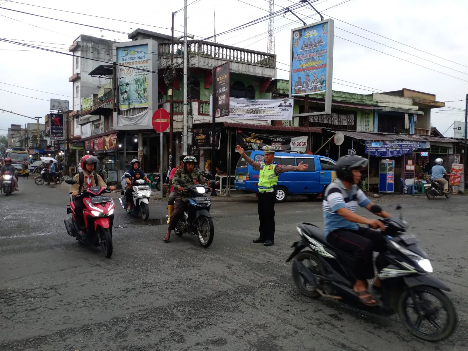 Satlantas Polres Batu Bara Atur Lalu Lintas di Sejumlah Titik Rawan