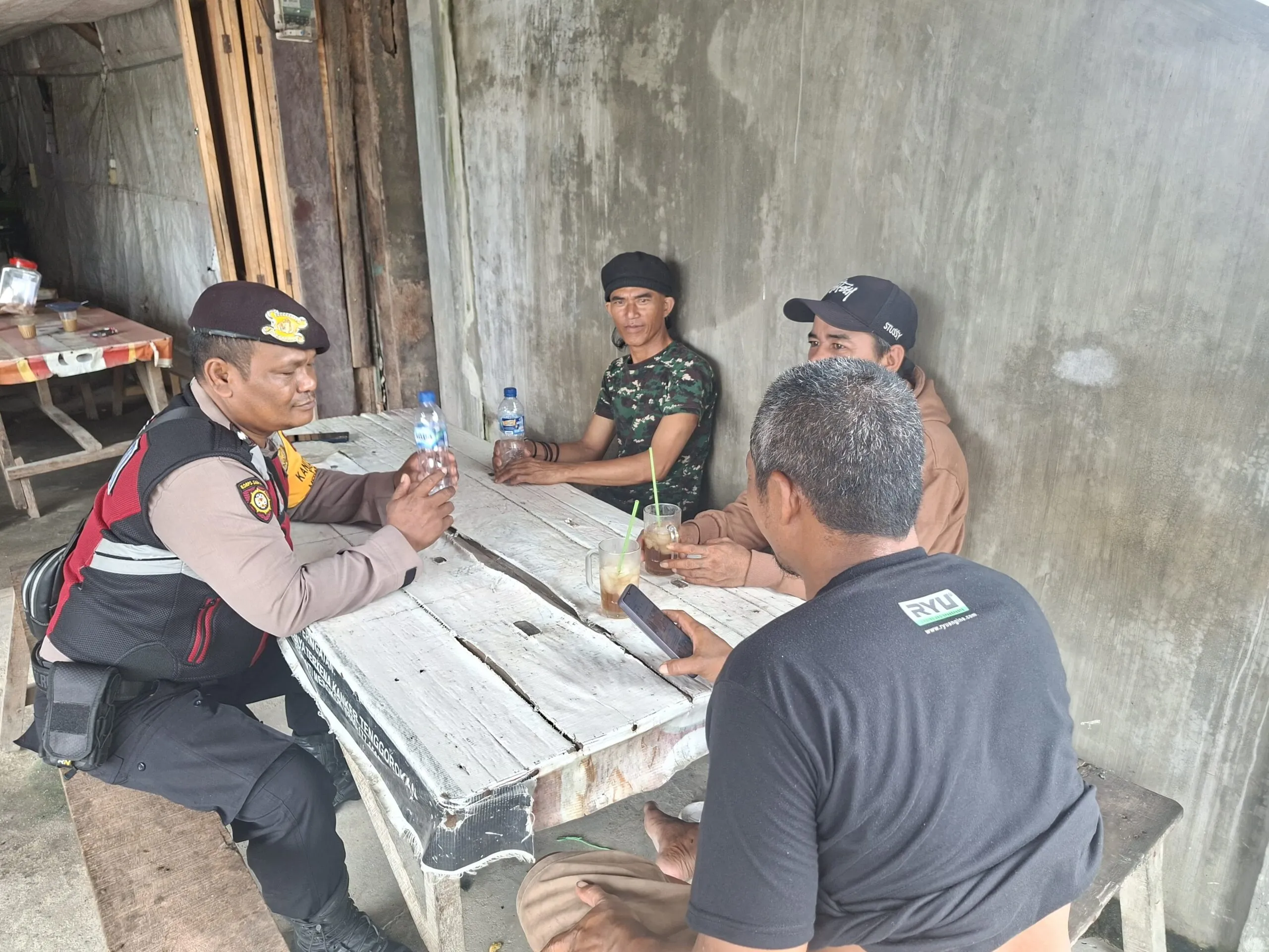 Samapta Polsek Medang Deras Gelar Sambang dan Cooling System Jaga Kamtibmas