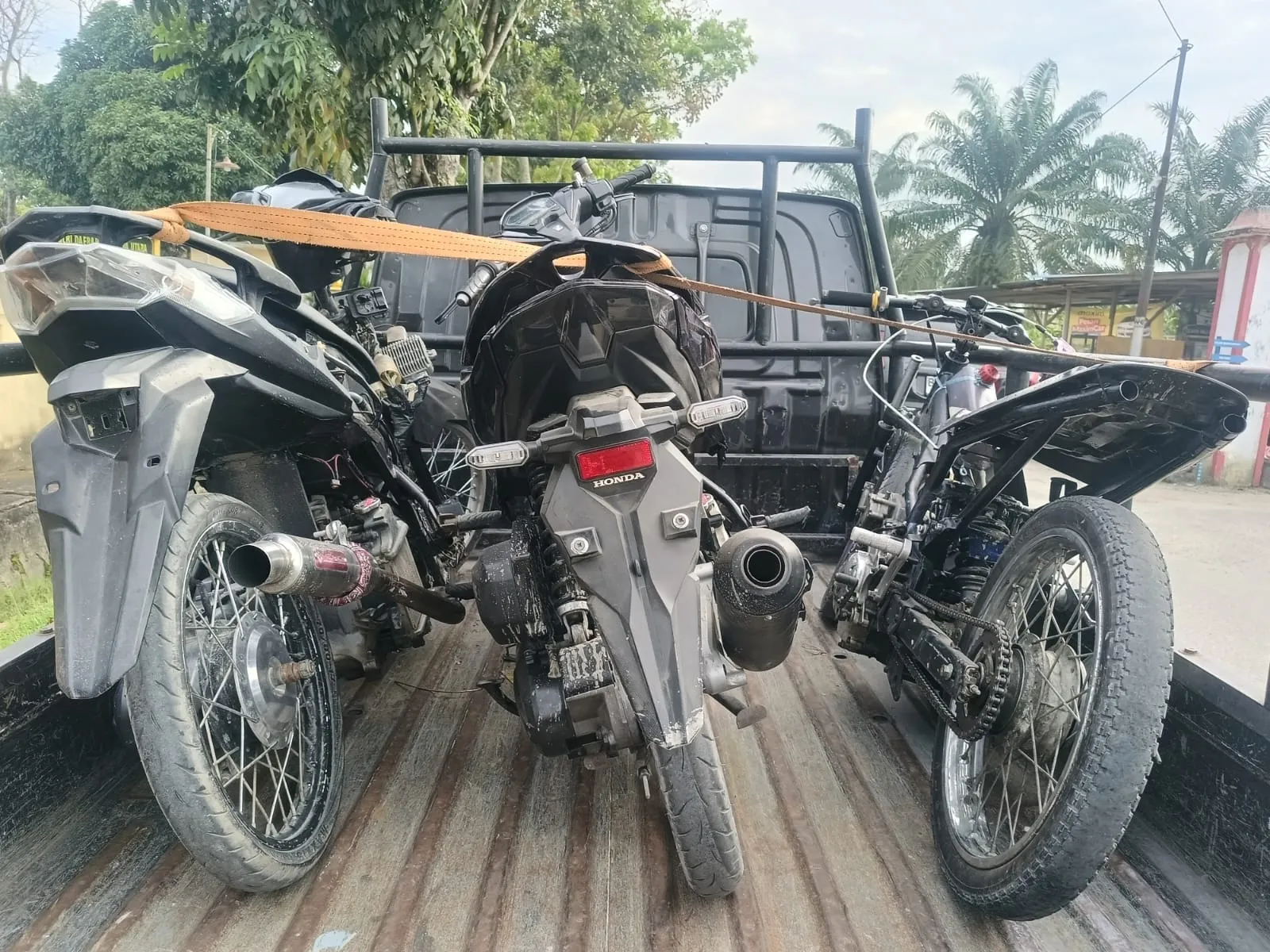 Patroli Subuh, Polsek Indrapura Amankan Tiga Motor Knalpot Brong Tanpa Plat