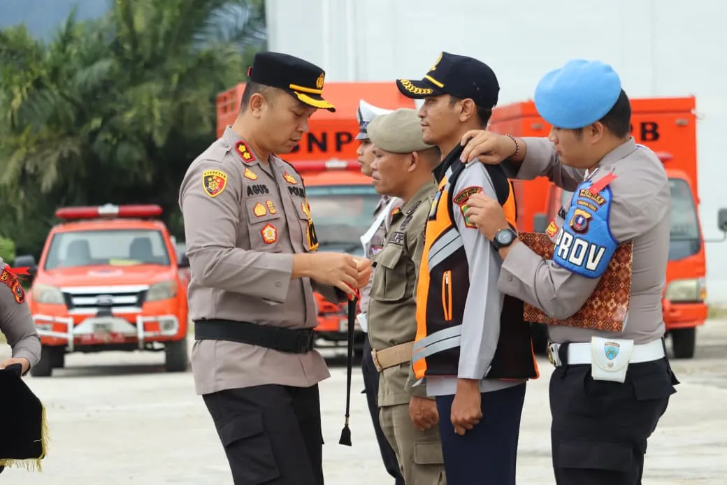 Kapolres Pakpak Bharat Pimpin Apel Gelar Pasukan Ketupat Toba 2026