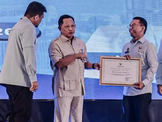 Wujudkan Kepedulian Antar-Daerah, Pemko Medan Terima Penghargaan dari Mendagri