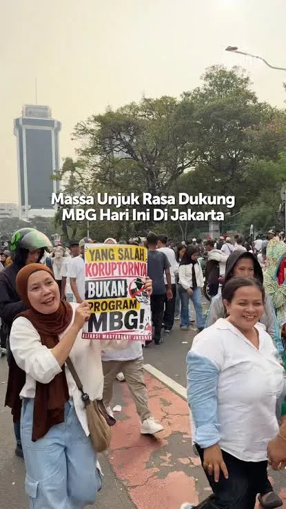 GEGER! Aksi MBG di Monas Diduga ‘Dibayar’, Peserta Ngaku Terima Uang & Barang!”