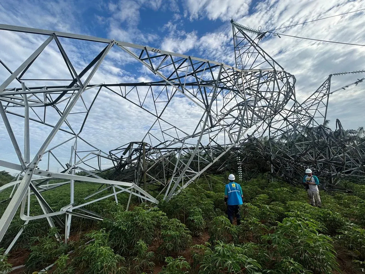 Cuaca Ekstrem Rusak Transmisi, PLN Targetkan Tower Darurat Sumut Rampung 14 Juni