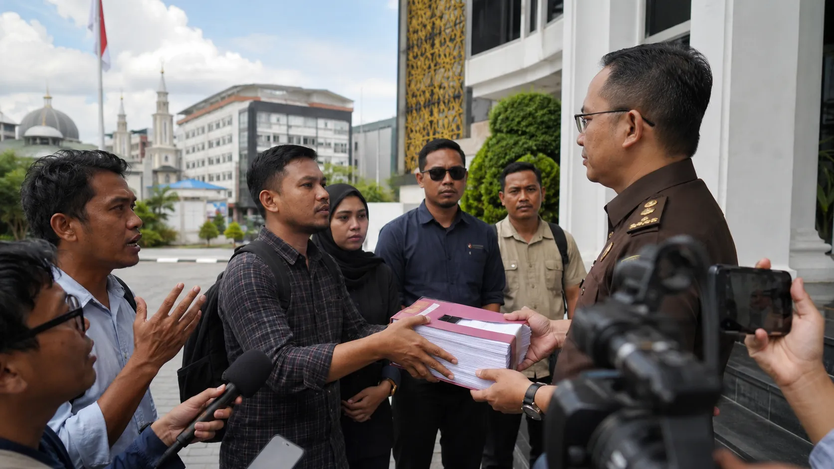 KAMAK Desak Kejati Sumut Usut Dugaan Pengkondisian Proyek di Pemko Medan