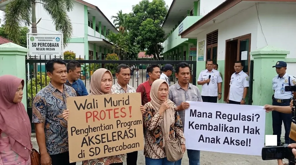 Orang Tua Murid Protes Penghentian Program Akselerasi di SD Percobaan, Sekolah Sebut Masih Tunggu Regulasi