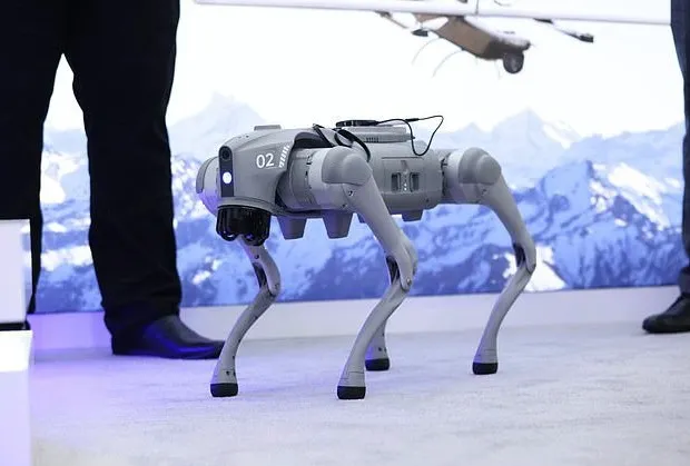 TCS Kembangkan Robot Anjing AI untuk Inspeksi Pesawat, Diuji di Farnborough Air Show