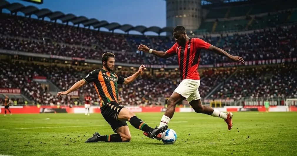 Menang atas Venezia, AC Milan Rebut Puncak Klasemen Sementara Serie A