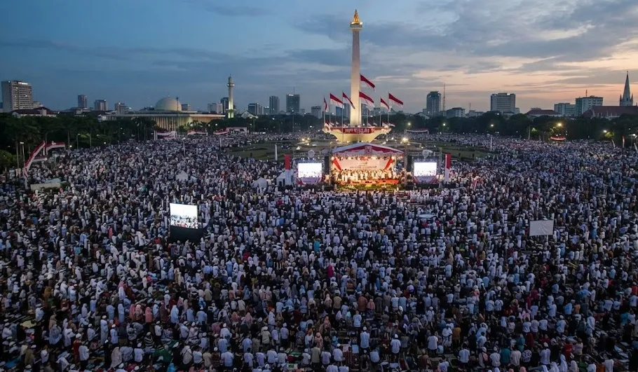 Ratusan Ribu Jemaah Padati Monas dalam Zikir dan Doa Kebangsaan, Pembuka Rangkaian HUT ke-81 RI