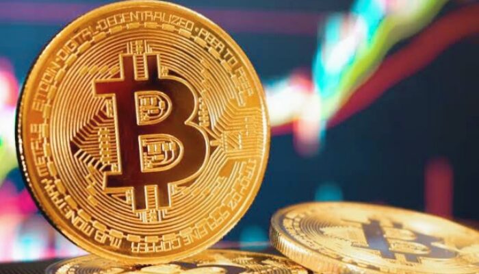 Robert Kiyosaki Prediksi Bitcoin Akan Mencapai $250.000 pada 2025: Mengapa Dia Terus Mendukung Aset Desentralisasi